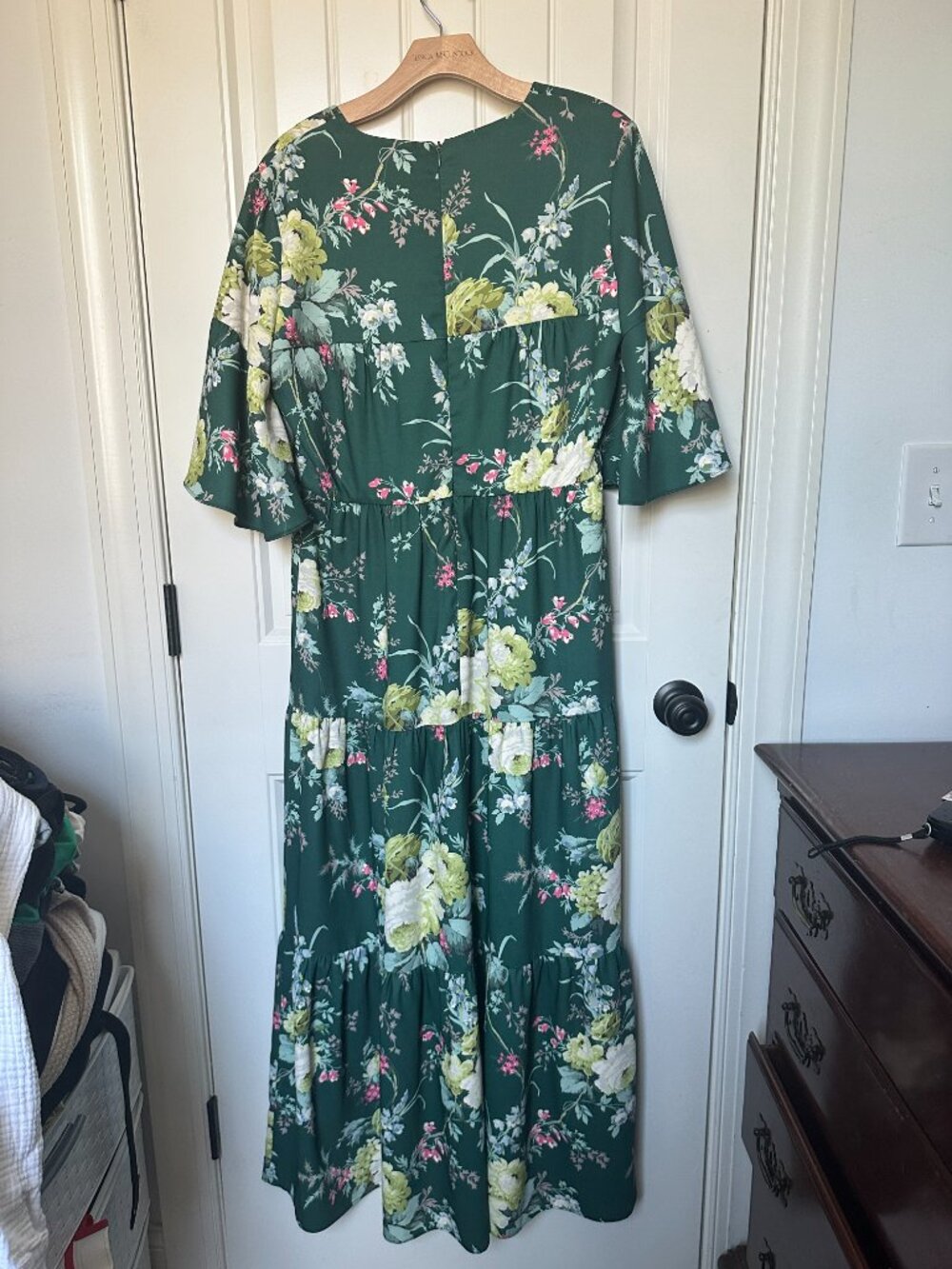 Tuckernuck Green Floral Dress - Size M - Picture 4 of 4
